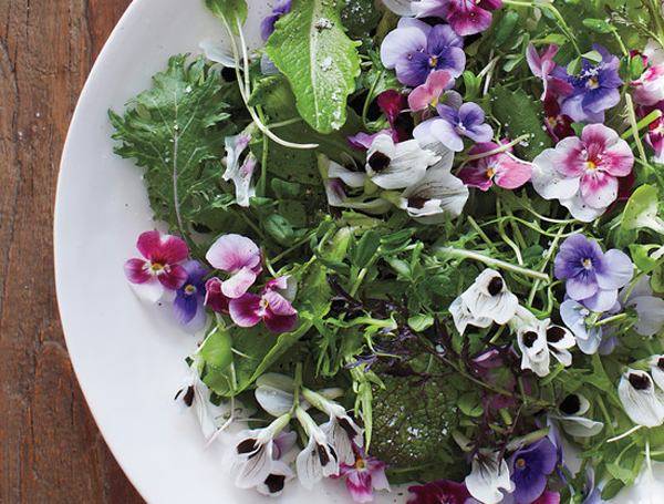 Edible Wedding Flowers - Salad With Flowers In it